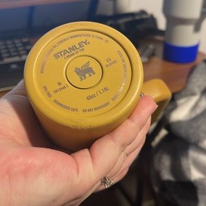 Stanley 40 oz tumbler yarrow